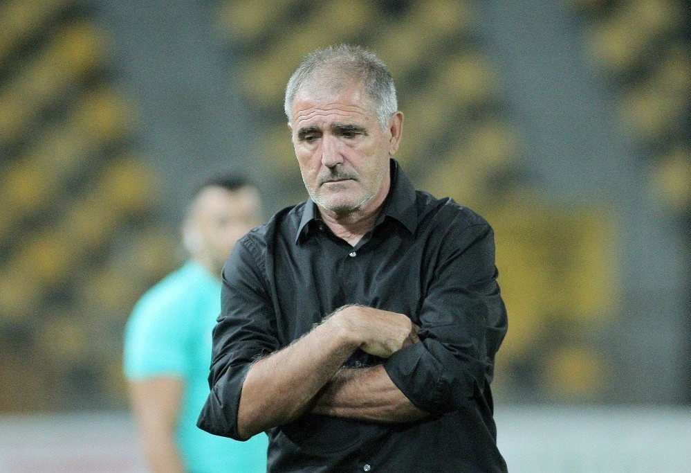 Αδειάζει η κλεψύδρα για τον Ερέρα