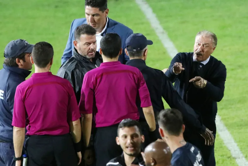 Απόλλων Σμύρνης: «Φέρτε ξένους διαιτητές και σε εμάς, το ποτήρι ξεχείλισε»