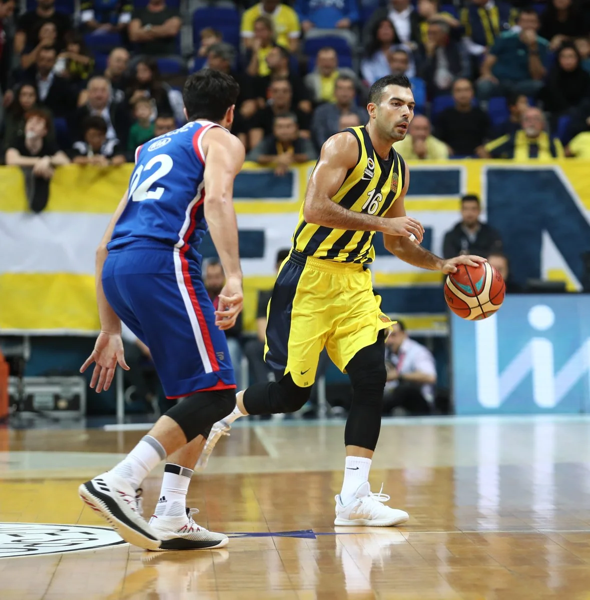Φενέρμπαχτσε - Εφές 86-79: Έργο Σλούκα