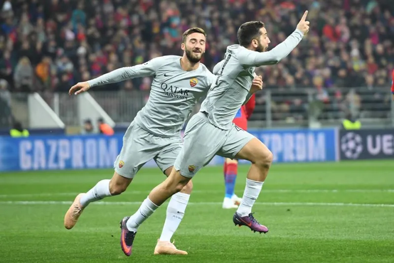 Champions League: Στην καλύτερη ενδεκάδα της 4ης αγωνιστικής o Μανωλάς