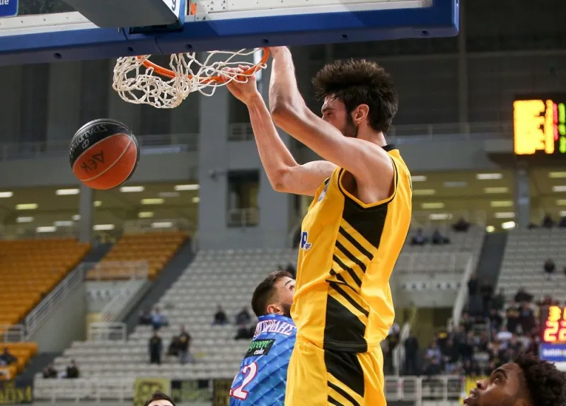 ΑΕΚ - Χολαργός 73-63: Με οδηγούς τους Γκρίφιν και Τσαλμπούρη