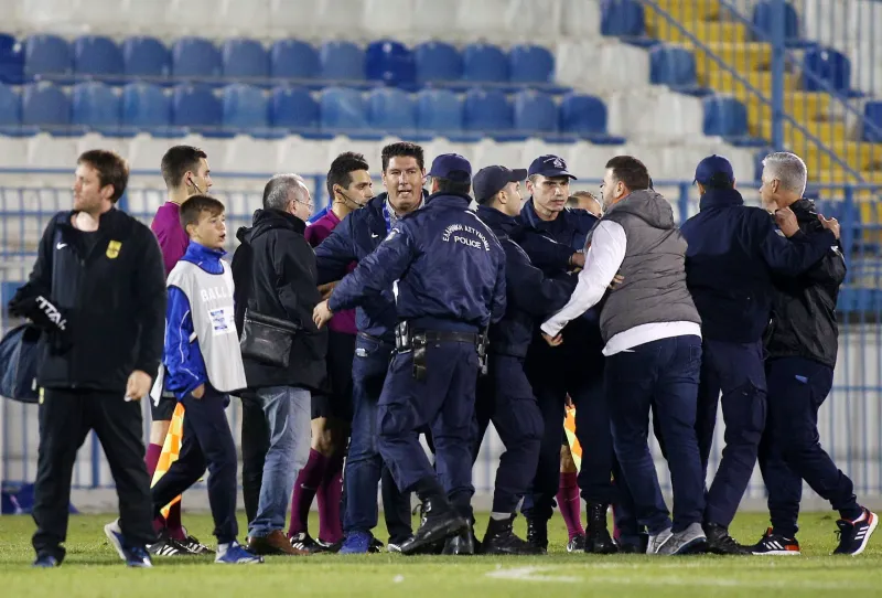 Απόλλων Σμύρνης: Προτείνει την αντικατάσταση του Περέιρα