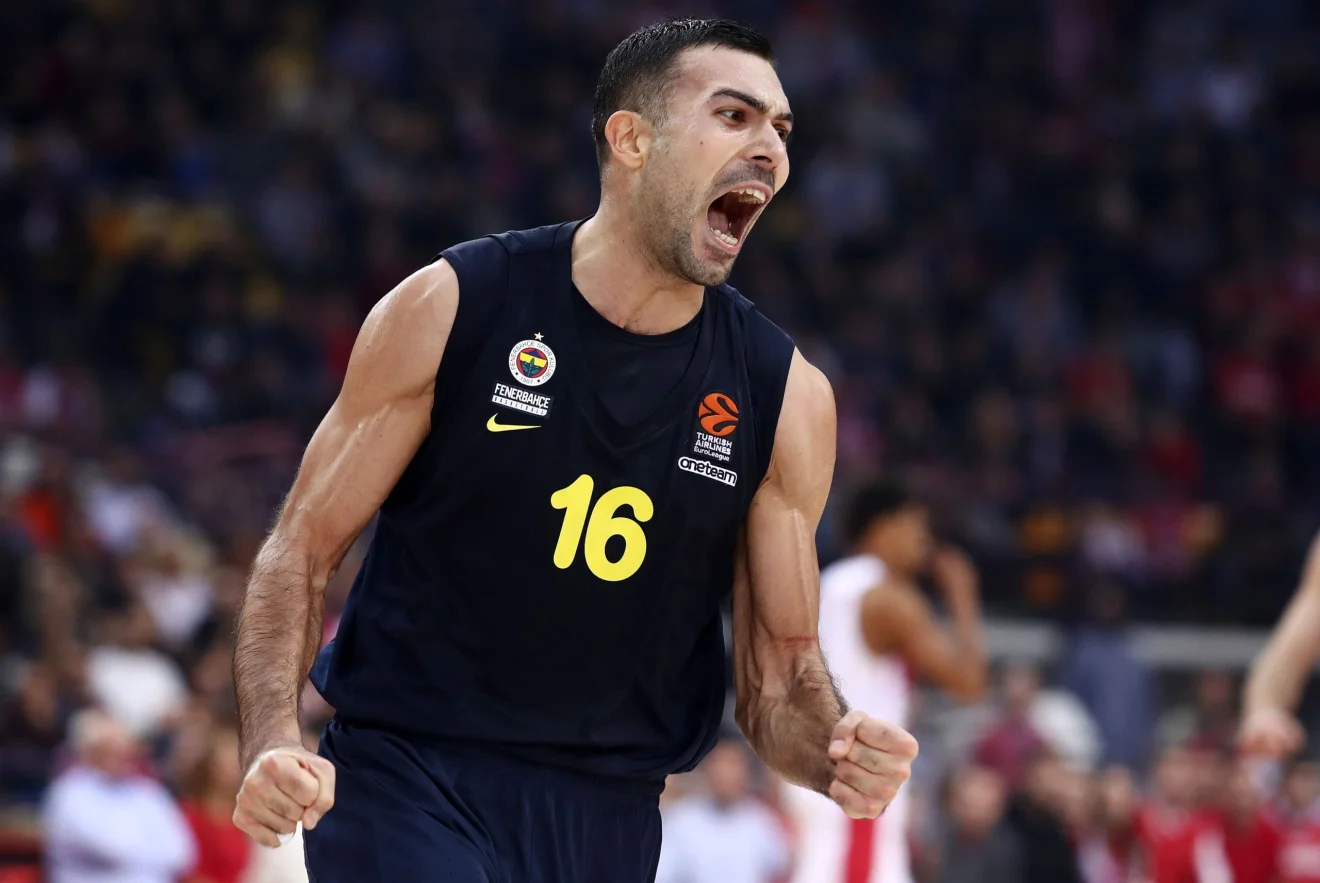 Σλούκας: «Ίσως παραφέρθηκα λίγο»