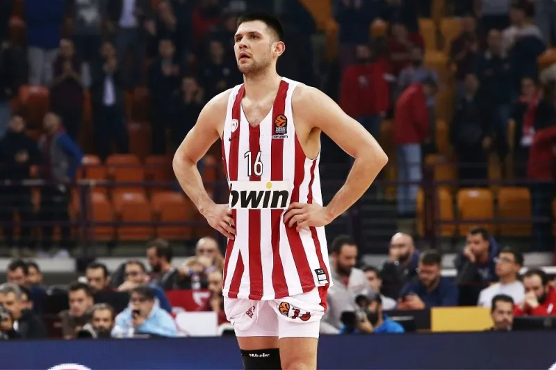 Ολυμπιακός: Αιμάτωμα ο Παπανικολάου