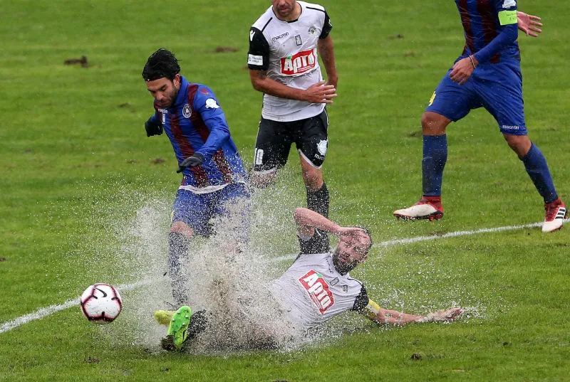 Football League: Η Παναχαϊκή πήρε το ντέρμπι, "μπαμ" σε Κέρκυρα, Λάρισα, διπλό ο Αήττητος