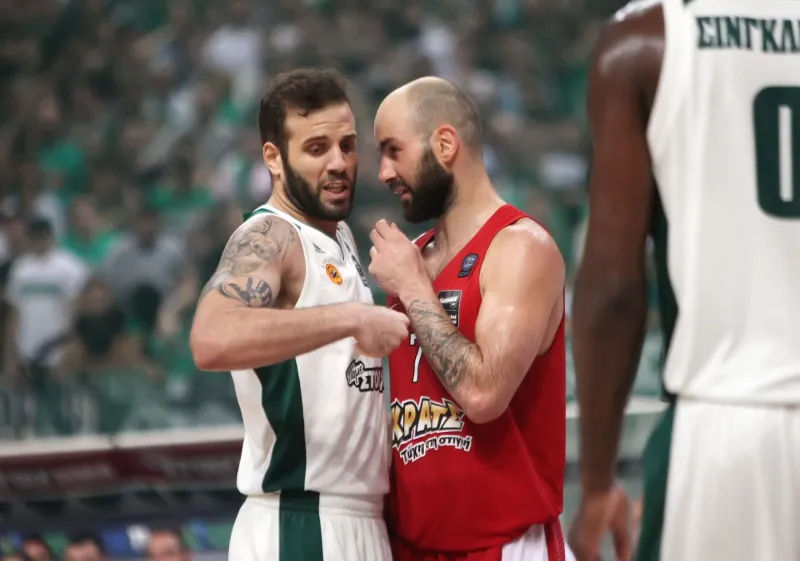 Επεισόδιο μεταξύ Παππά και Σπανούλη (vid)