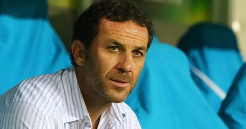 Γκούμας: «Να παίζουν στις ομάδες τους...»