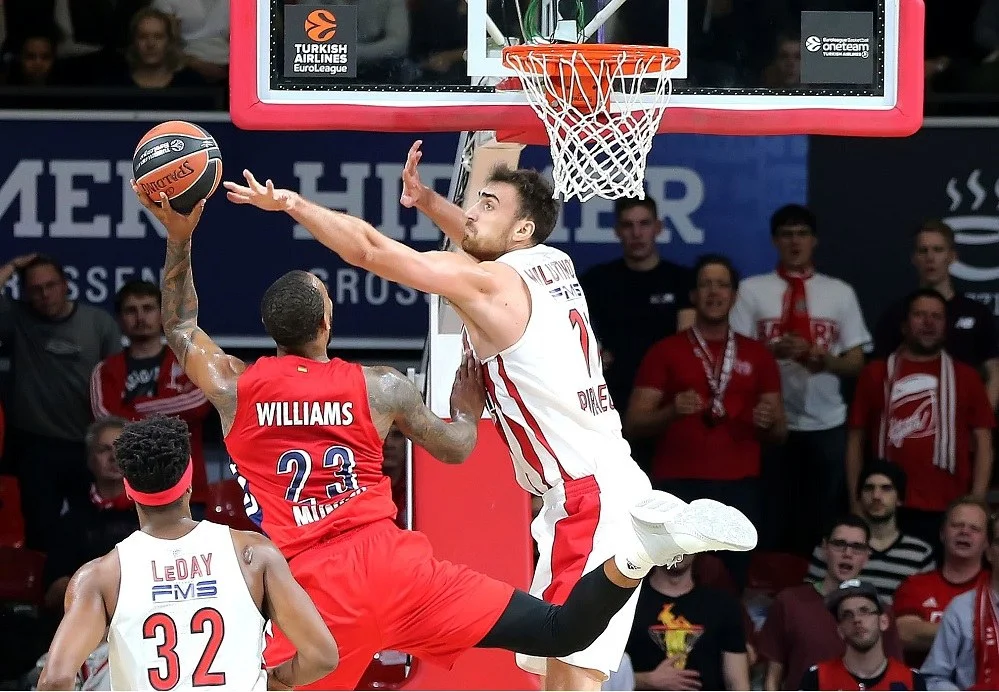 Μπάγερν - Ολυμπιακός 62-72: «Ερυθρόλευκο» step up, πολύτιμη νίκη (vids)