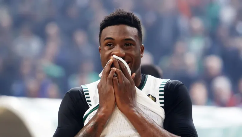 Ένωση Παικτών Euroleague υπέρ Θανάση Αντετοκούνμπο (pic)