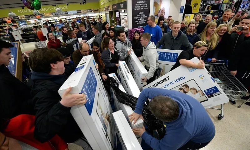 Επικό βίντεο από την αγγλική Black Friday (vid)
