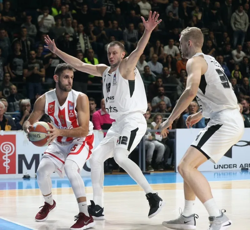 Παρτιζάν - Ερυθρός Αστέρας 71-77: Με ηγέτη τον Περπέρογλου (vid)