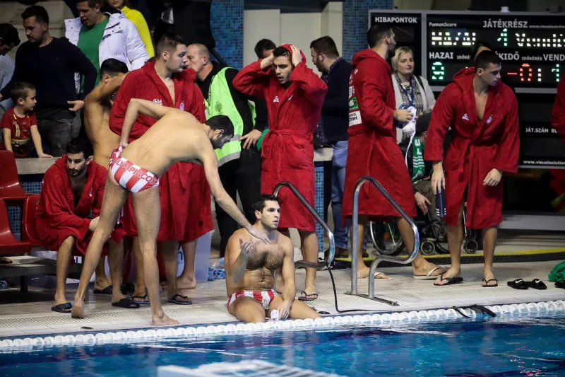 Ολυμπιακός - Φερεντσβάρος 9-11: Το ευρωπαϊκό Σούπερ Καπ χάθηκε στα πέναλτι (pics)