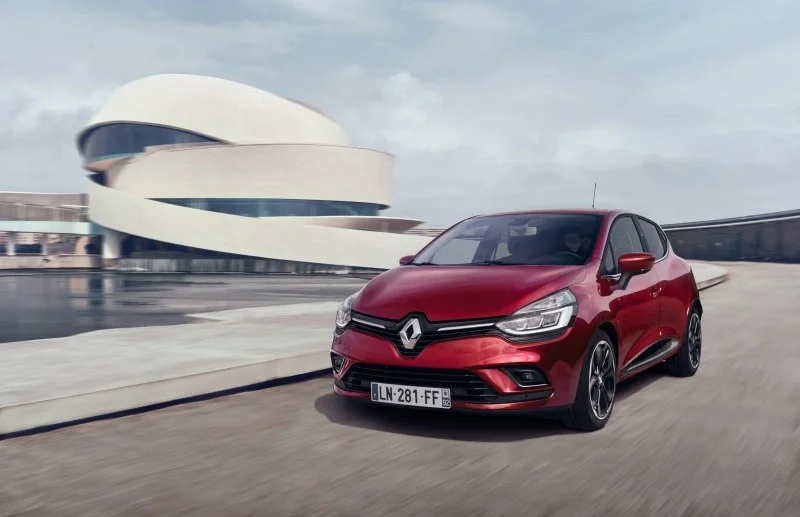 Ολυμπιακός: Κλήρωση 5 Renault CLIO στους πυροπαθείς της Ανατολικής Αττικής