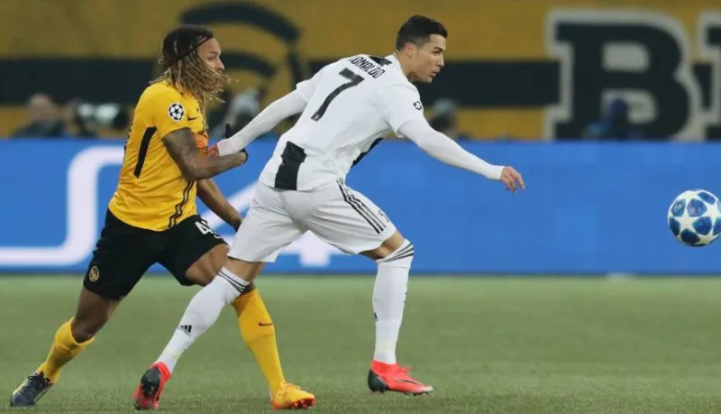 Champions League: Κορυφή παρά την ήττα η Γιουβέντους (vids)