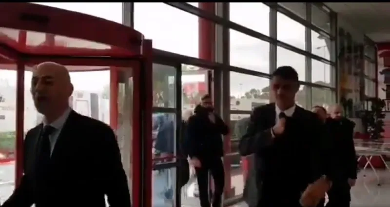 Θρυλικό γεύμα πριν το Ολυμπιακός – Μίλαν (vid)