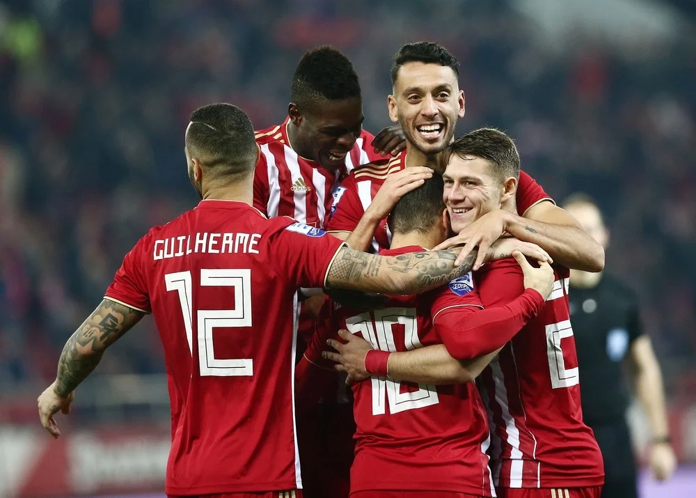 Ολυμπιακός-Λαμία 3-0: Ξέσπασε και απειλεί!