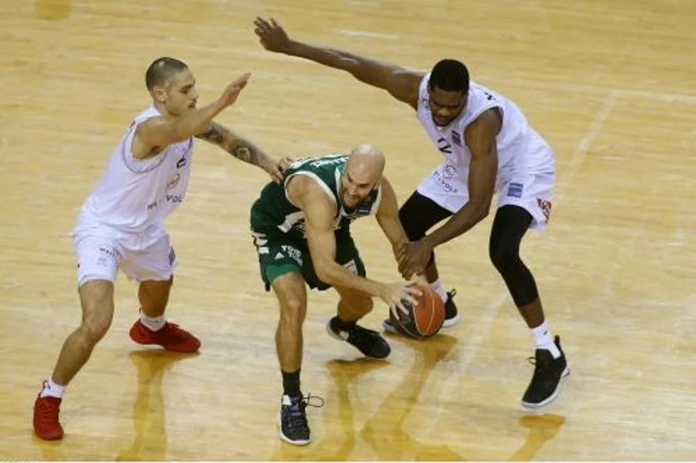 Καλάθης: Έκτος πασέρ στην ιστορία της Basket League
