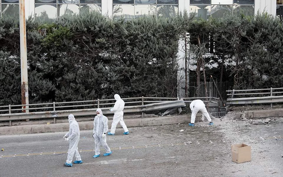 Βόμβα στον ΣΚΑΪ: Οι κάμερες «έπιασαν»τους δράστες- Αναζητούν την γιάφκα και το γκαράζ (vid)