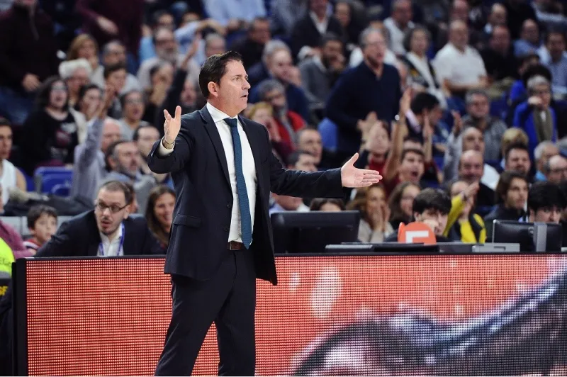 El Mundo Deportivo: «Ο Γιαννακόπουλος κατέβηκε στα αποδυτήρια στο ματς με τη Νταρουσάφακα»
