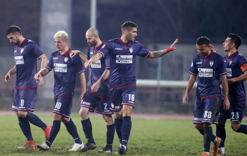 Απόλλων Πόντου-ΑΕΛ 0-4: Βρήκαν… φως οι «βυσσινί»