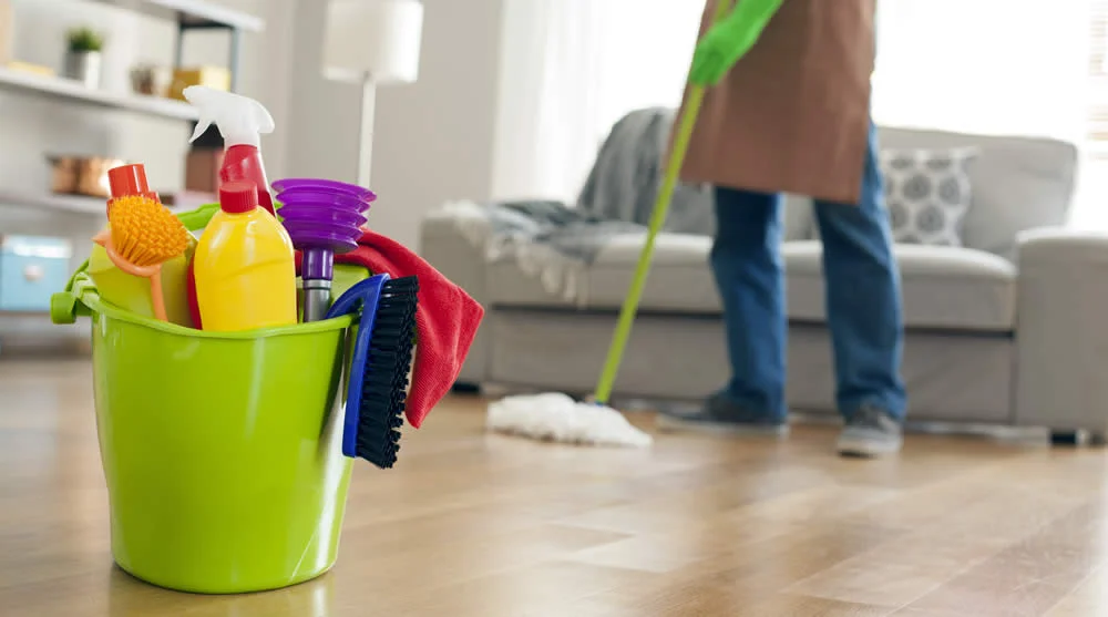 Αποφάσισαν να καθαρίσουν το σπίτι τους κι έγιναν εκατομμυριούχοι