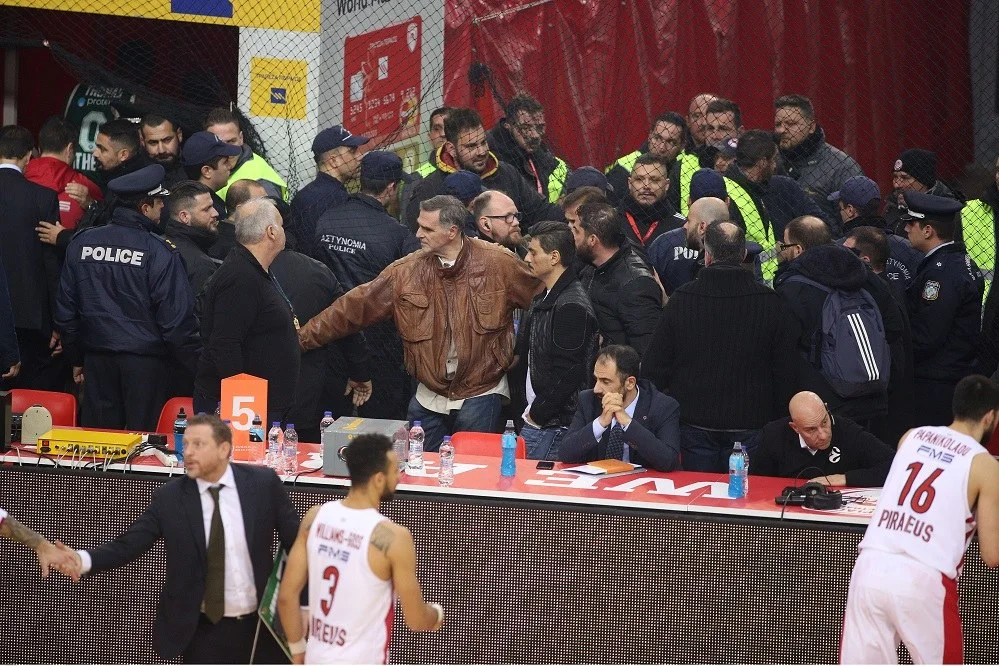 Ολυμπιακός – Παναθηναϊκός: Ένταση και προπηλακισμούς αναφέρει ο Παναθηναϊκός