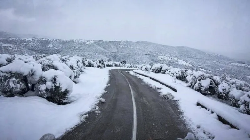 Καιρός: Παγωνιά και χιόνια σήμερα -Θυελλώδεις άνεμοι στο Αιγαίο