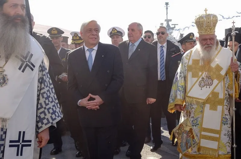 Mήνυμα Παυλόπουλου στην Τουρκία από τη Σύρο (video)