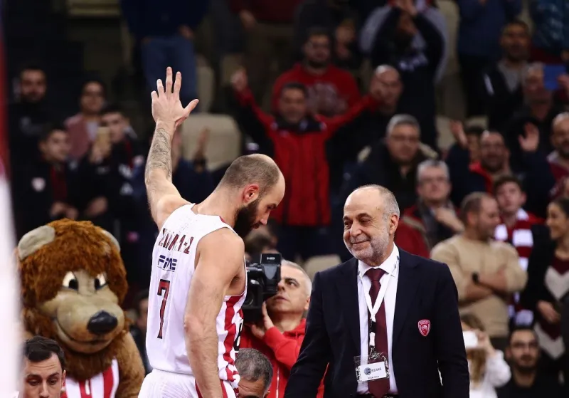Ολυμπιακός – ΑΕΚ 101-75: Κατοστάρα στη βραδιά του Σπανούλη!