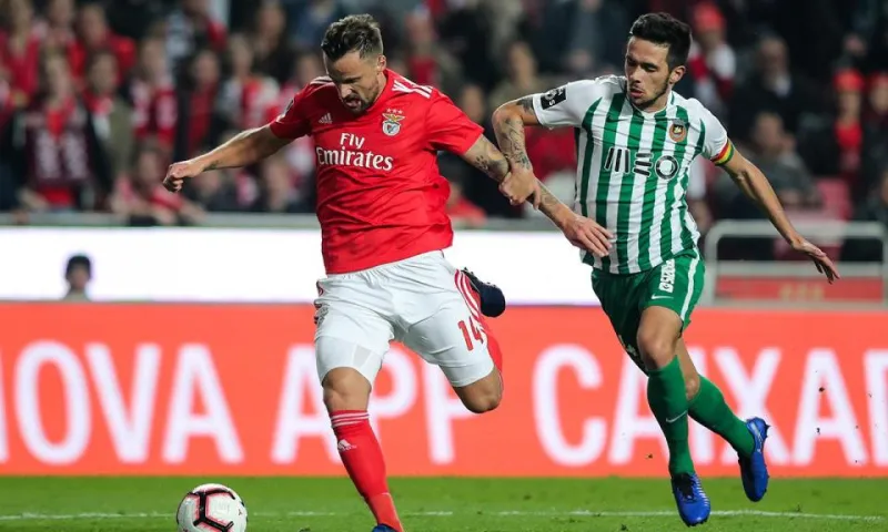 Το γύρισε από 0-2 η Μπενφίκα
