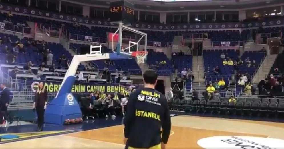 Στεφ Κάρι κάνε στην άκρη: Ο Μαχμούτογλου της Φενέρ πέτυχε 31 σερί τρίποντα! (video)
