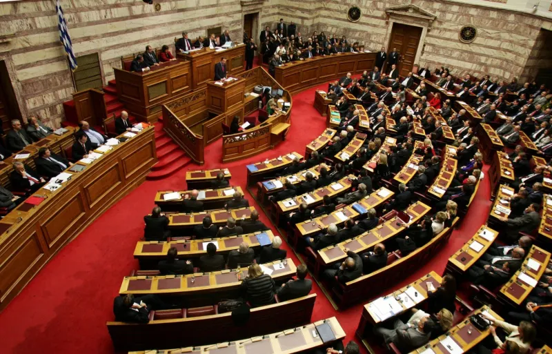Τι σημαίνουν ψήφος εμπιστοσύνης και πρόταση δυσπιστίας για την Κυβέρνηση; (vid)