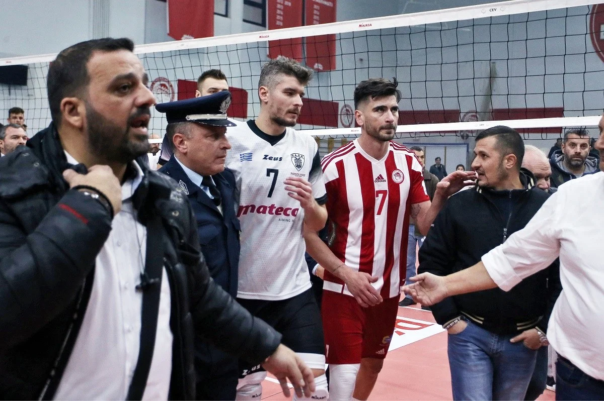 Ολυμπιακός βόλεϊ: Πρόστιμο για τον Φιλίποφ