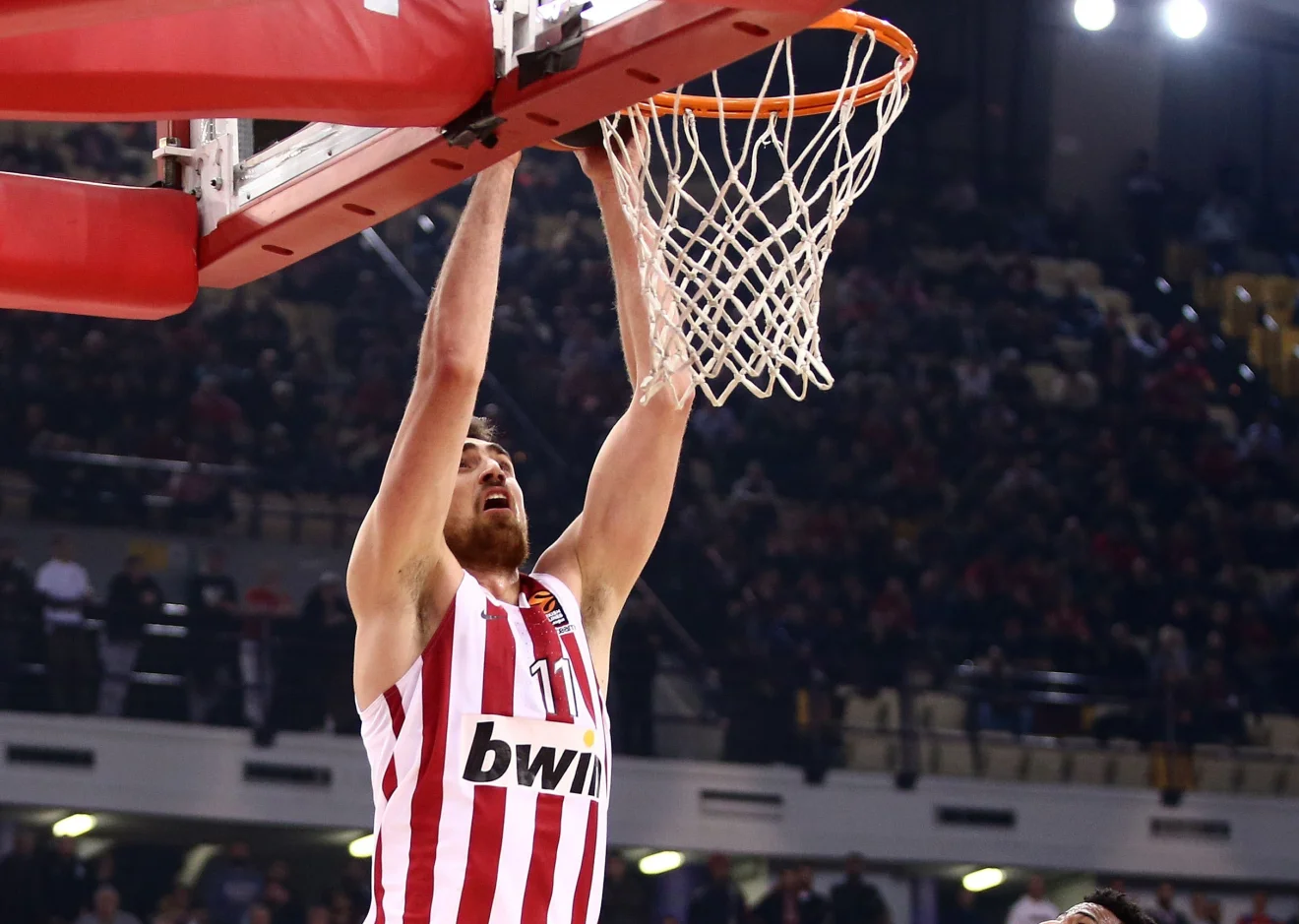 Ολυμπιακός-Χίμκι 71-57: Πλήγωσε τον Μπαρτζώκα