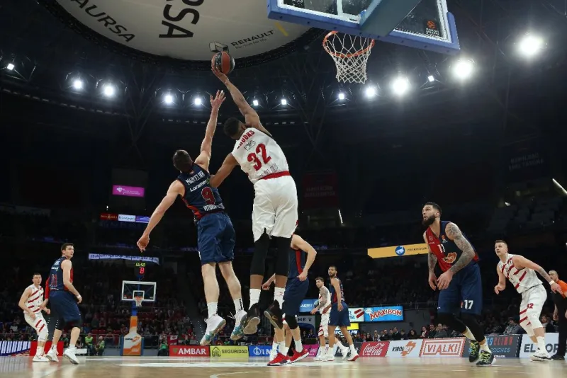 Euroleague: Η Μπασκόνια νίκησε και πήρε και τη διαφορά! (vids)