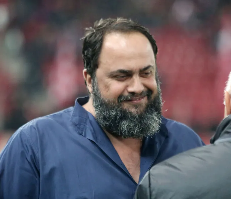 Ο Βαγγέλης Μαρινάκης «παίζει» μόνος του
