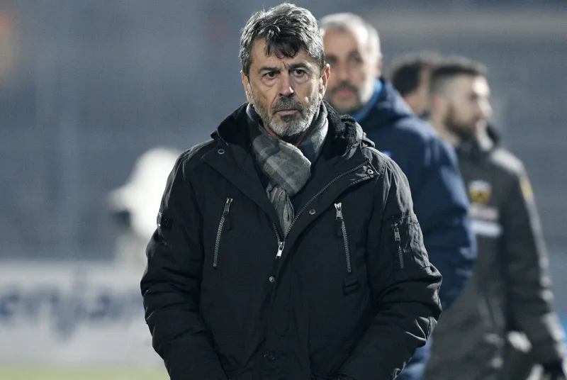 Πετράκης: «Απαντάω μέσα από τη δουλειά μου»
