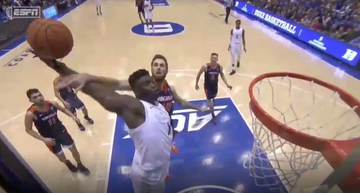 Ο Ζάιον Γουίλιαμσον καρφώνει όπως θέλει! (vid)