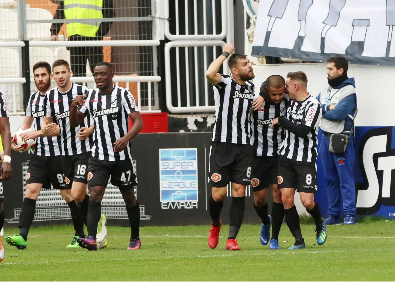 ΟΦΗ - Παναιτωλικός 3-0: Γκολάρες του Ναμπί, φωνές των "καναρινιών"