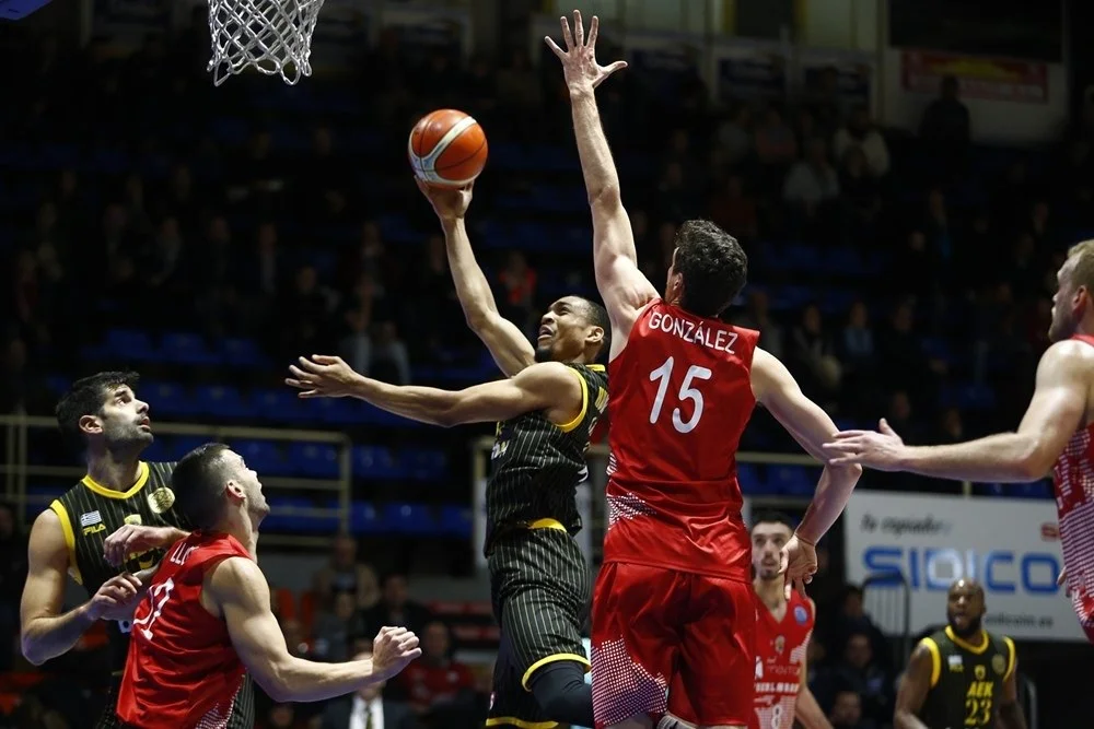 Φουενλαμπράδα - ΑΕΚ 82-90: Χάντερ λαμπρός την οδηγεί! (videos)