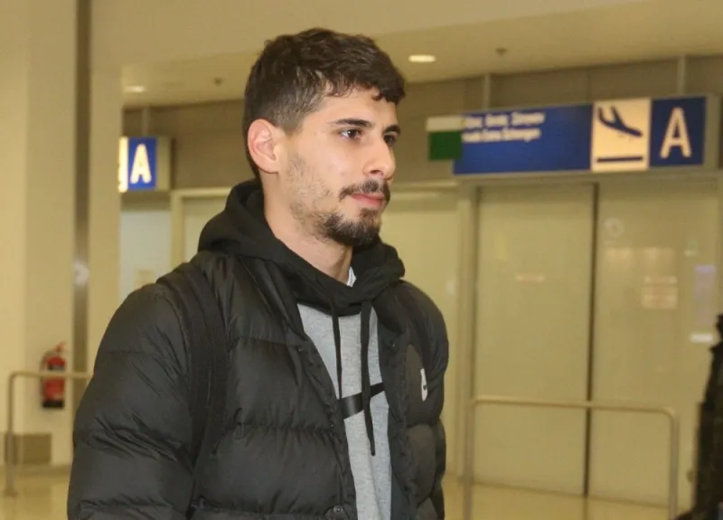 Ολυμπιακός: Στην Ελλάδα ο Ζιλ Ντίας
