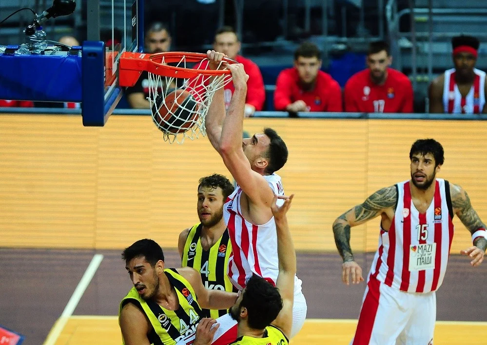 Φενερμπαχτσέ - Ολυμπιακός 90-75: Διαφορά ποιότητας...