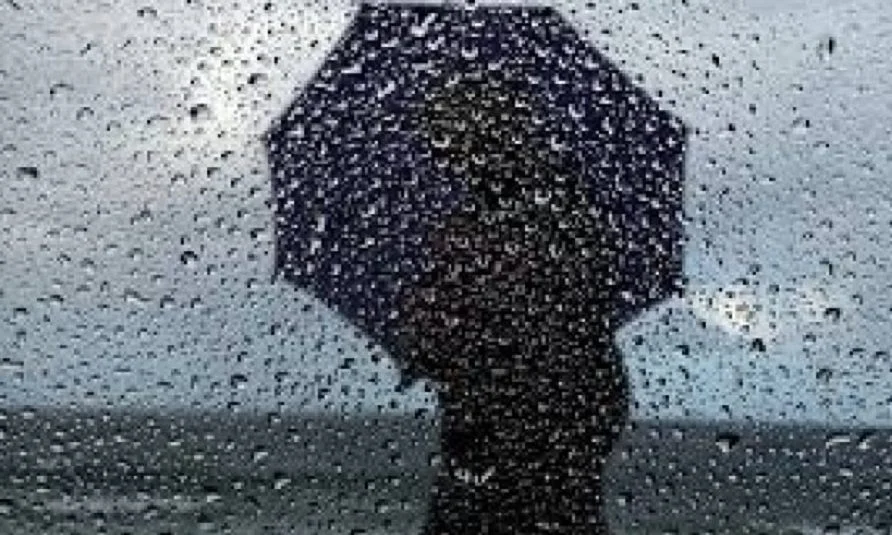 Προβλήματα στους δρόμους της Αθήνας λόγω της έντονης βροχόπτωσης