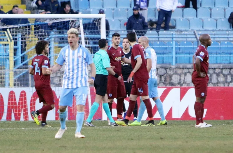 Λαμία – Ατρόμητος 2-1: Το ανύπαρκτο πέναλτι έκρινε το ματς…