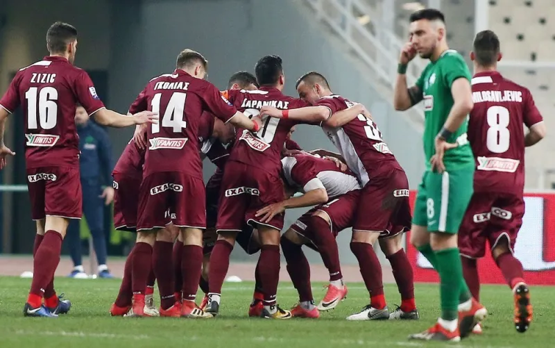 Παναθηναϊκός-ΑΕΛ 1-1: Η απόδραση των… 10