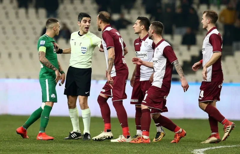 Αφήστε τον VAR και βάλτε υπότιτλους...