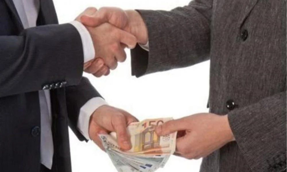 Μαζί με… Σενεγάλη και Μαυροβούνιο η Ελλάδα στην διαφθορά - Έπεσε 8 θέσεις