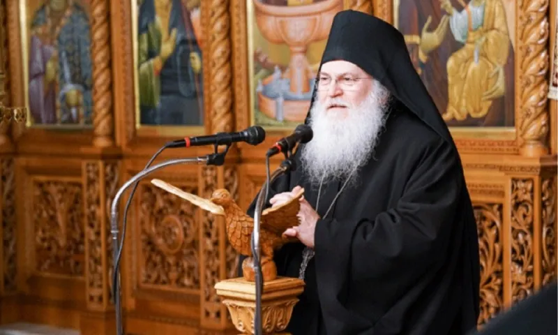 Στο νοσοκομείο με έμφραγμα ο γέροντας Εφραίμ της Μονής Βατοπαιδίου