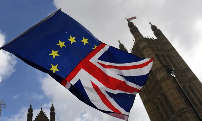 Νέο δημοψήφισμα για το Brexit θα ζητήσει σήμερα η Νίκολα Στέρτζον