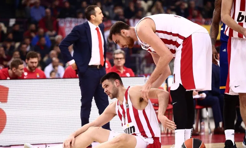 Ολυμπιακός: Αγωνία για Μιλουτίνοφ-Παπανικολάου εν όψει Μακάμπι